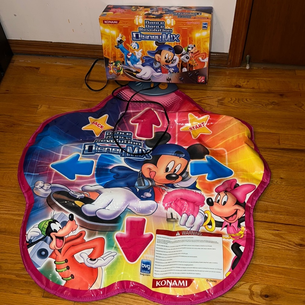 RARE Disney Dance Dance Revolution NEW IN BOX!